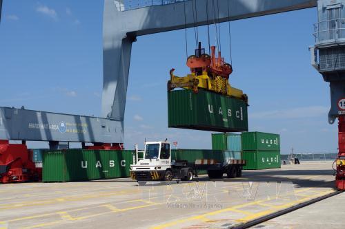 Cảng container quốc tế Tân Cảng – Cái Mép đón "teu" hàng thứ 1 triệu 
